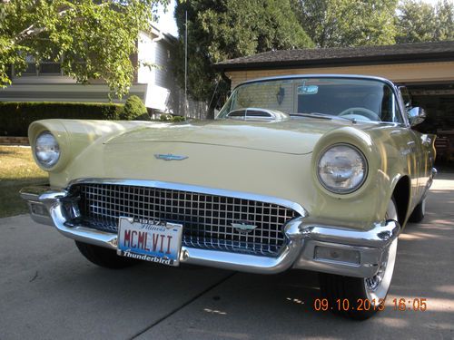 Beautiful inca gold 1957 thunderbird