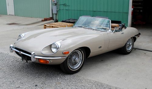 1971 jaguar e-type roadster - 6 cylinder - all original car