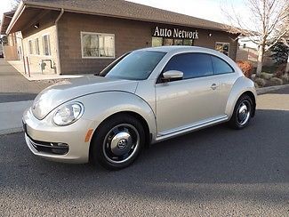 2013 volkswagen beetle 5-speed only 3,667 miles!