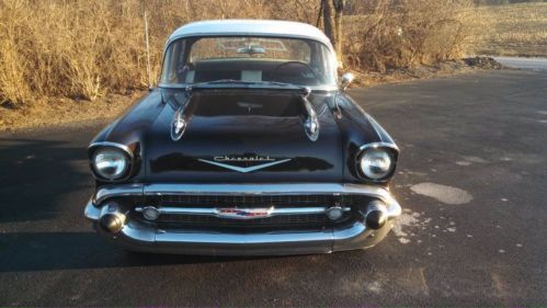 1957 chevrolet : chevy bel air 4dr sdn v8