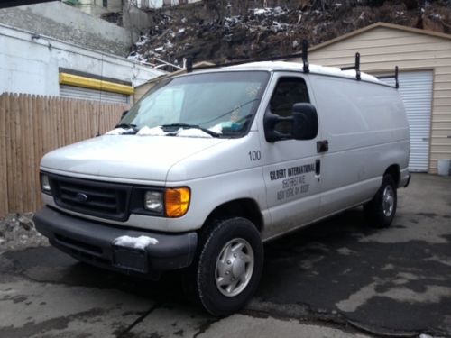 2007 ford e-350 super duty base standard cargo van 2-door 5.4l