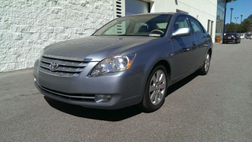 2005 toyota avalon xls sedan 4-door 3.5l