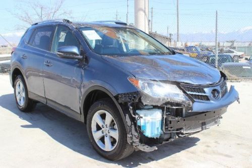 2013 toyota rav4 xle awd damaged rebuildable runs!! wont last save!! must see!!