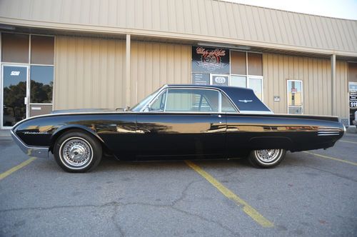 Reduced ! 1961 ford thunderbird black beauty - very solid and clean car
