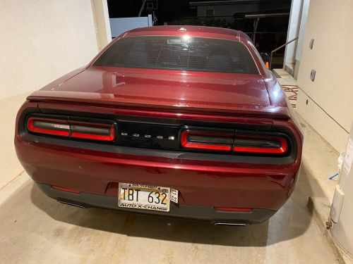 2017 dodge challenger sxt