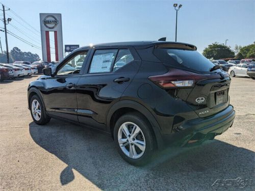 2024 nissan kicks s