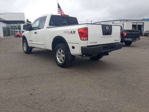 2012 nissan titan pro-4x