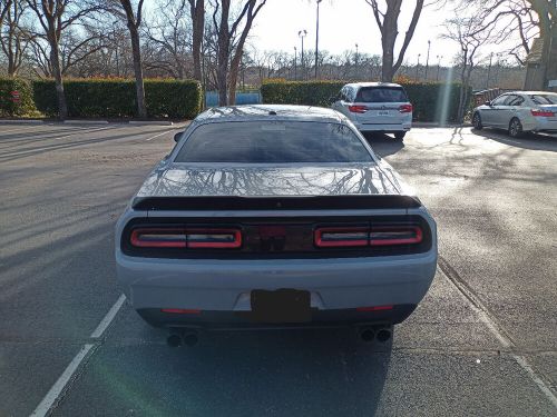 2020 dodge challenger sxt v6  new tires