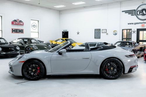 2022 porsche 911 carrera 4s cabriolet