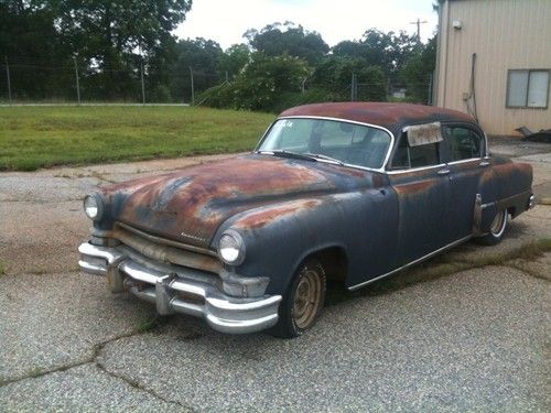 1953 chrysler custom imperial four door sedan