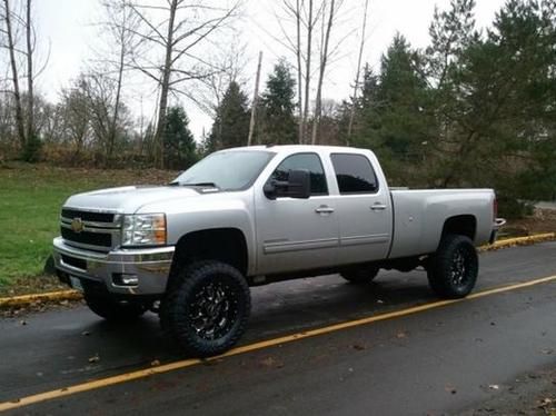 Crew cab ltz 4x4 duramax diesel allison fully loaded bmf wheels moon roof lifted