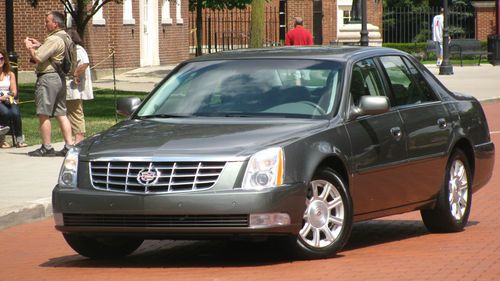 2008 cadillac dts base sedan 4-door 4.6l