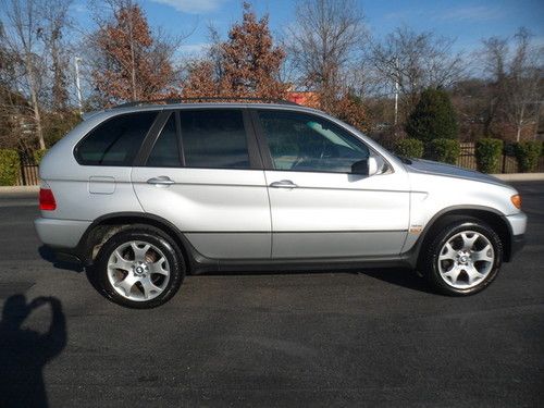 No reserve,02 bmw x-5 3.0i awd,premium/rear climate pack,xenons,19"wheels, 21mpg