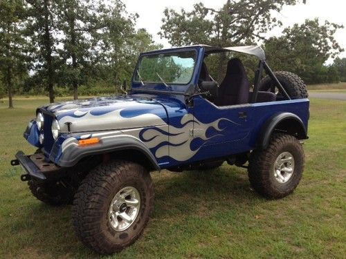 1983 jeep cj7 chevy v8 and fiberglass body 4x4!! awesome!