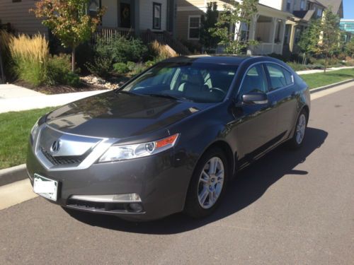 2009 acura tl base sedan 4-door 3.5l 46k miles great condition!