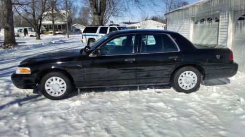 2004 ford crown vic p71 black