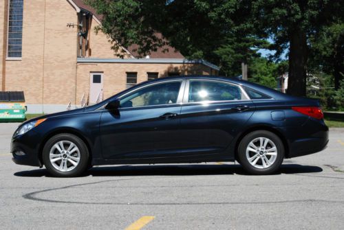 2013 hyundai sonata gls pzev sedan heated seats bluetooth alloy wheels 39mpg hwy