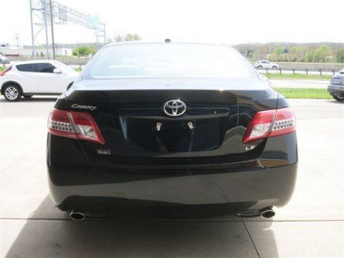 2011 toyota camry le