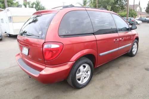 2005 dodge caravan sxt