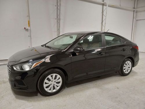 2022 hyundai accent se