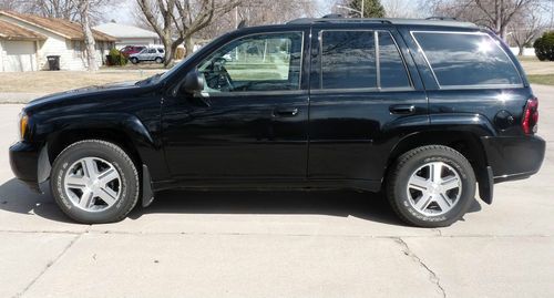 2006 chevolet trailblazer 4 x 4 black loaded 4 door auto 4 speed 4.2l