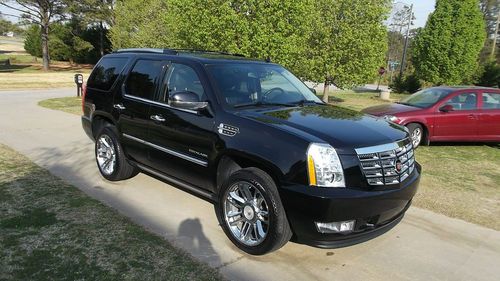 2010 cadillac escalade base sport utility 4-door 6.2l