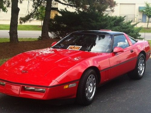 1986 chevrolet corvette base hatchback 2-door 5.7l