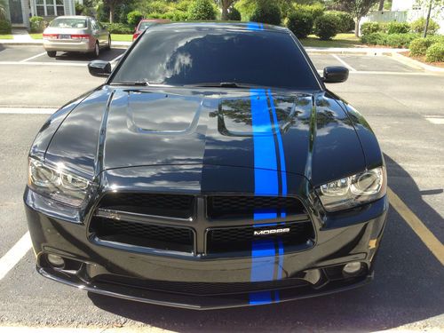 2011 dodge charger mopar edition #555, 11,000 miles! nav, hemi, loaded!!