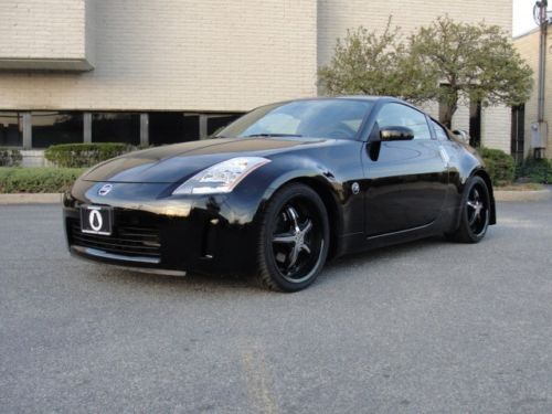 2003 nissan 350z, just serviced, lots of extras