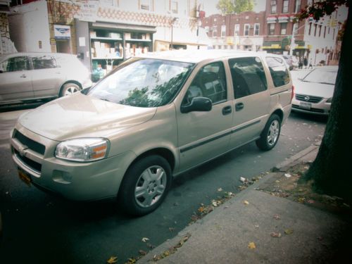 2008 chevy uplander ls - $6700