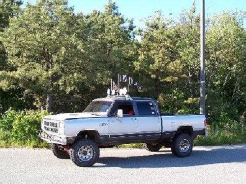 W-350 power ram, le  crew cab, dodge 4x4, power wagon, 418" stroker, 7 spd trans