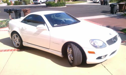 Mercedes benz 2004 slk 32 amg hard top conv.42,000 miles, white, excellent shape