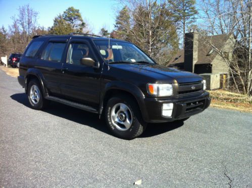 Absolutley great infiniti qx4 4x4 suv with 115k miles