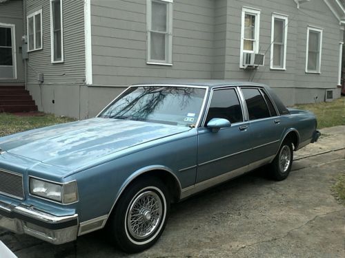 1990 caprice classic brougham...................................................