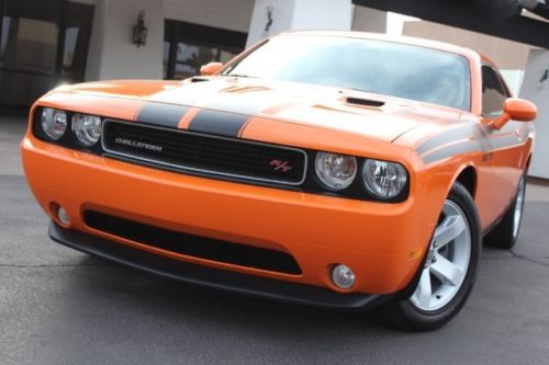 2012 dodge challenger rt/srt design. auto. gorgeous. clean in/out. 1 owner.