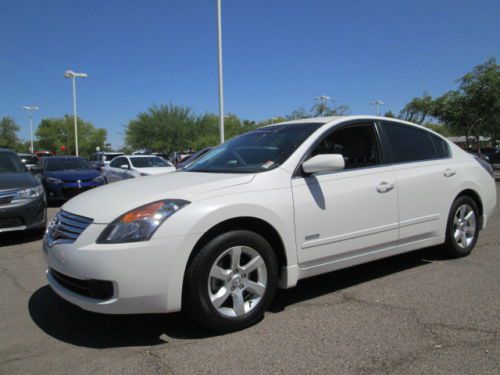 07 white automatic 2.5l miles:56k sedan