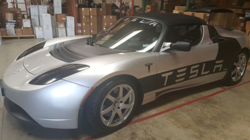 2008 tesla roadster