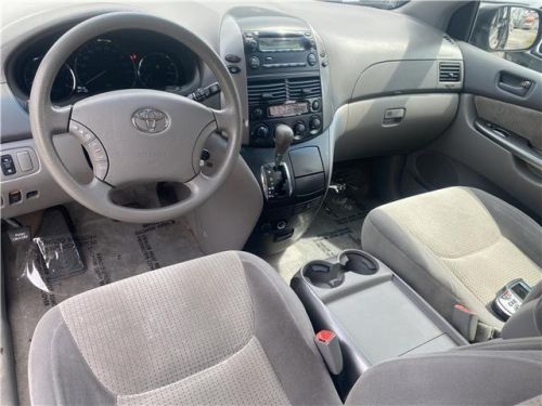 2006 toyota sienna le