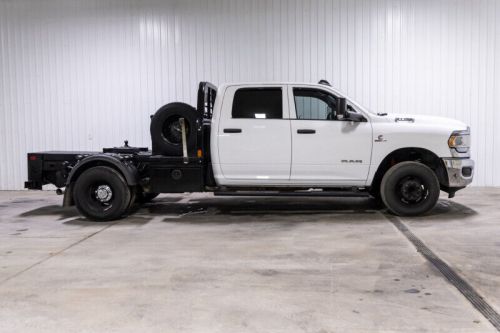 2022 ram 3500 tradesman 4wd crew cab 60  ca 172.4  wb