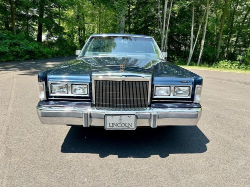 1988 lincoln town car limousine