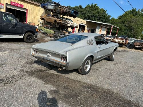 1967 ford mustang