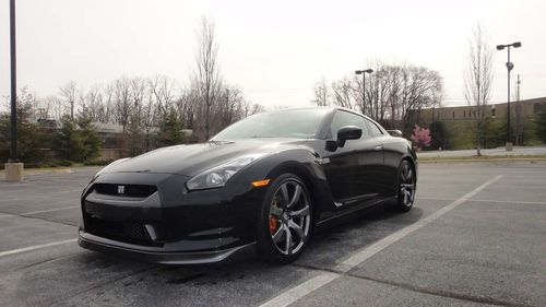 2009 nissan gt-r premium low miles no reserve!!