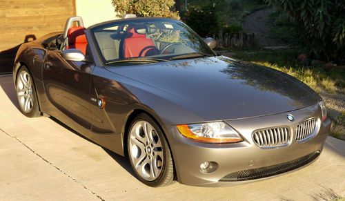 2003 bmw z4 3.0i convertible 2-door 3.0l six speed