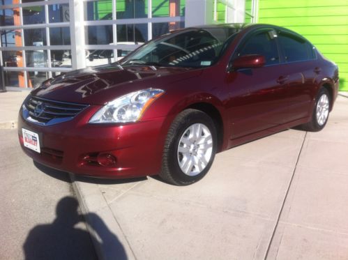 Altima 4 cylinder sedan gas saver import we finance 4 door all power smart key