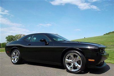 2012 dodge challenger rt 1-owner only 2k miles 6-speed 20-inch chromes mint-cond