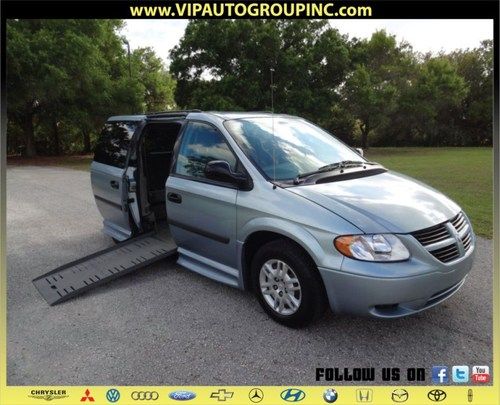 2005 dodge handicap wheelchair van braun entervan all power door ramp kneel