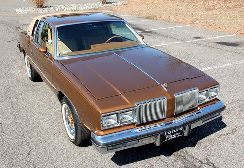 Outstanding low mileage super clean cutlass supreme - beautiful ride!