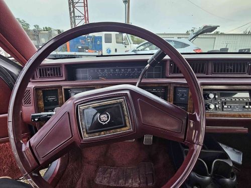 1985 cadillac fleetwood