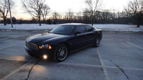 2006 dodge charger sxt sedan 4-door 3.5l