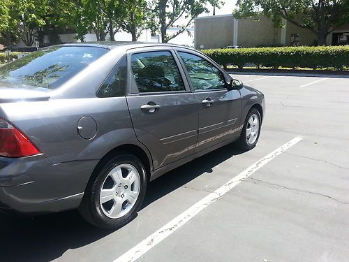 2007 ford focus ses sedan 4-door 2.0l